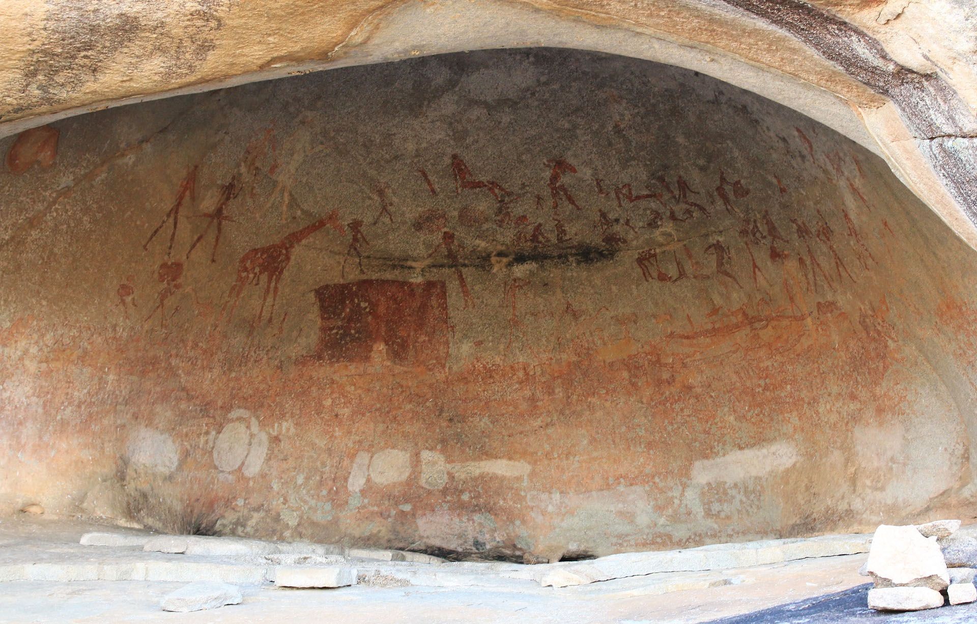 Пещера Помонгве (Pomongwe Cave)